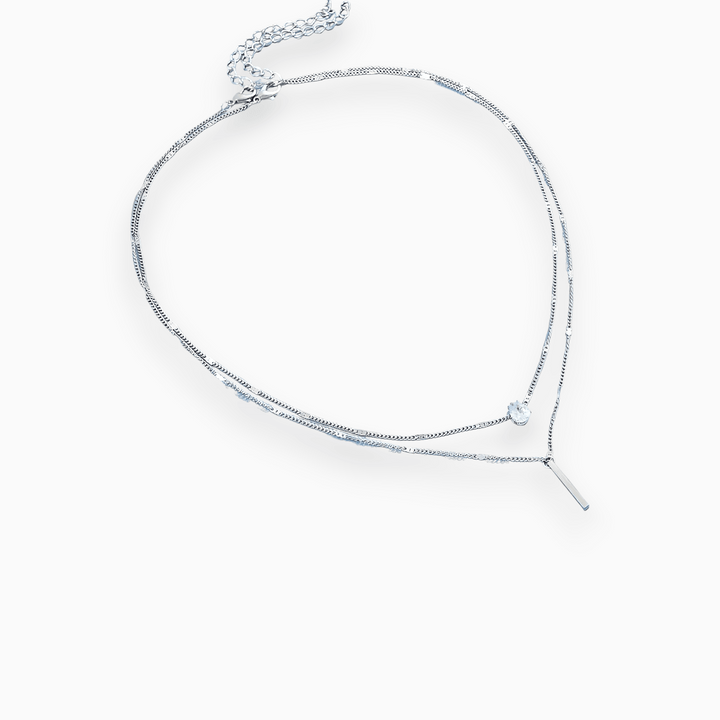 Women's Lumia luminous glow grid chain necklace, an elegant and shining fashion accessory.