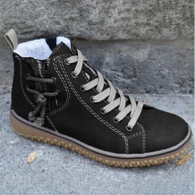 Comfortable women's Luna ankle boots, designed with arch support & flexible soles for all-day support & stylish wear.