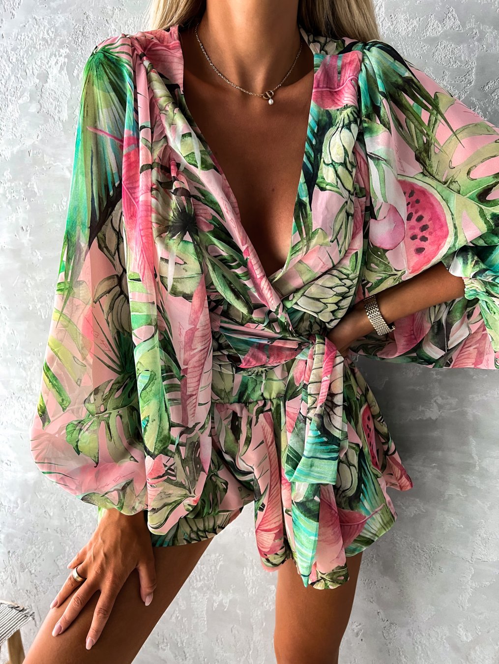 Effortless Luna jumpsuit, women's summer outfit, versatile for casual chic style.