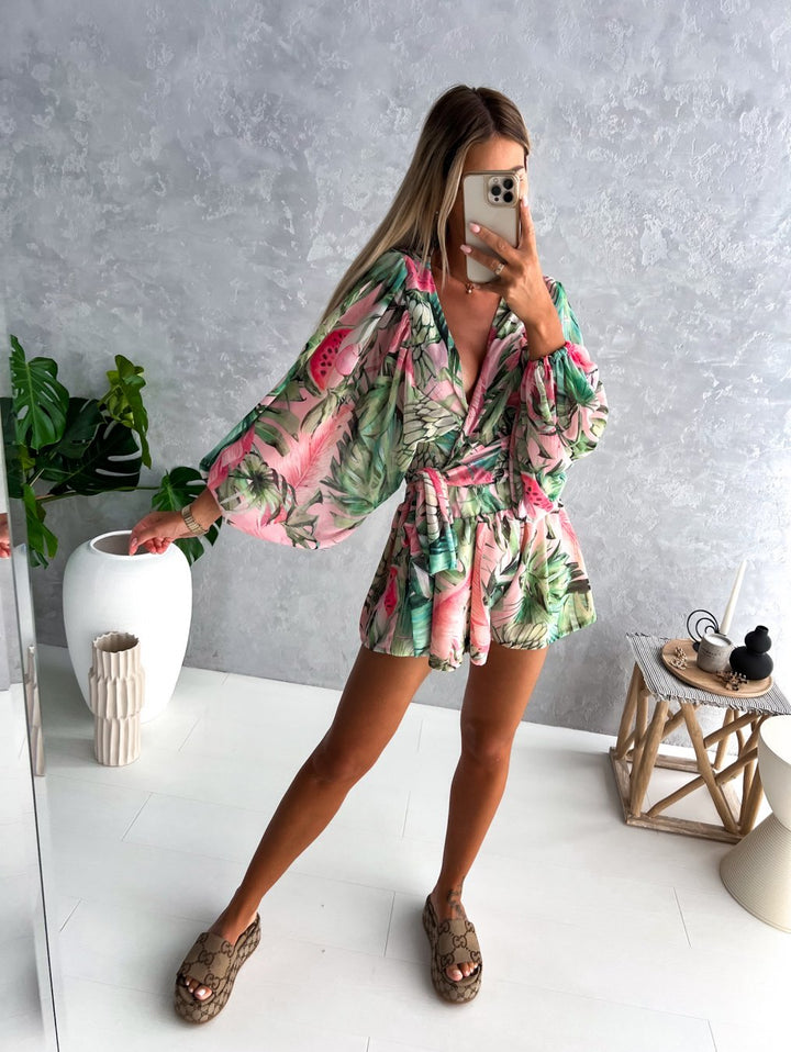 Versatile Luna women's jumpsuit, perfect summer outfit for beach or casual wear.