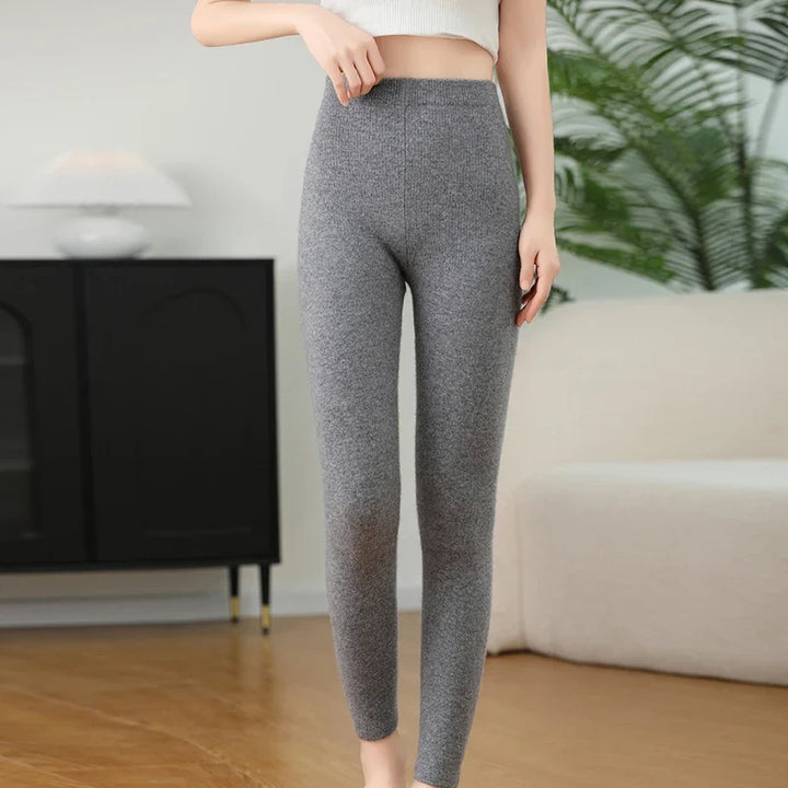 Stylish women's comfort leggings, flattering & soft, great for versatile daily activities or loungewear.