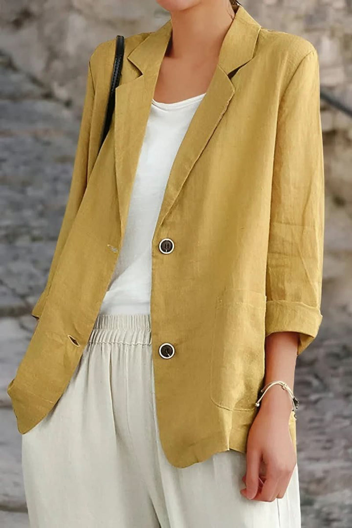 Stylish women's open back blazer, a versatile tailored jacket for casual chic, workwear, or formal occasions. Contemporary.