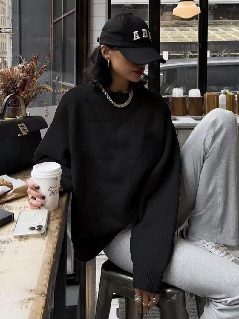 Women's relaxed fit knit lounge set, a two-piece viscose blend loungewear for everyday fashion and comfort.