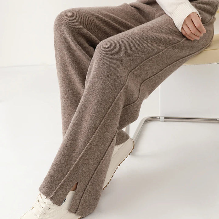 Breathable, cozy merino wool trousers for women, offering ultimate comfort and relaxed fit.