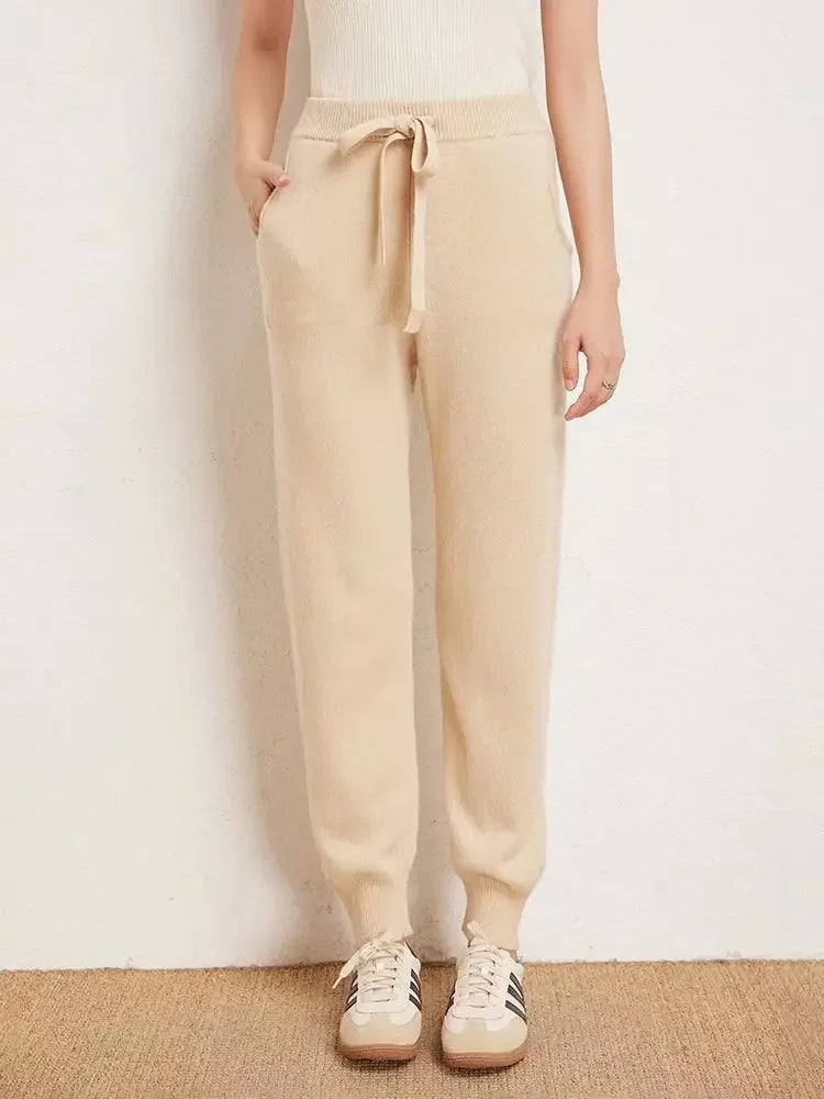 Women's luxurious soft jogger pants in a relaxed fit, perfect for casual wear and comfort.