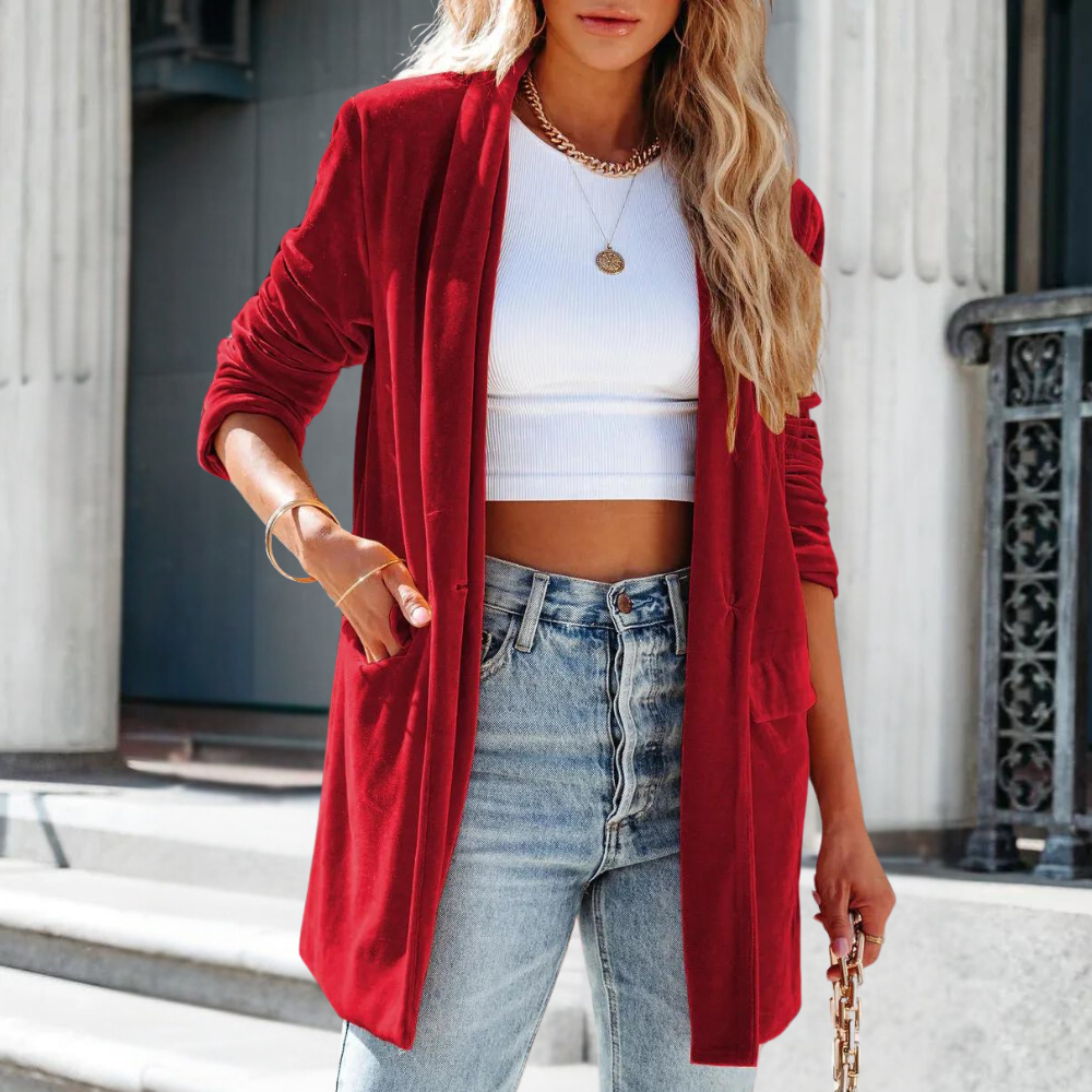 Women's luxurious velvet coat jacket, elegant & chic for autumn/winter fashion.
