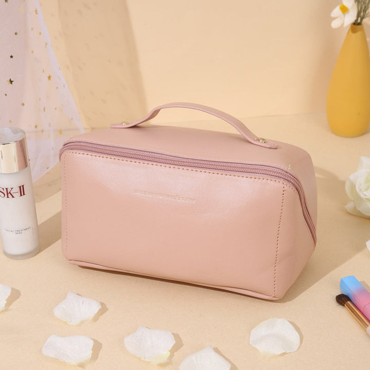 Chic women's travel bag for cosmetics. Luxury beauty case & makeup organizer, a stylish accessory for her essentials.