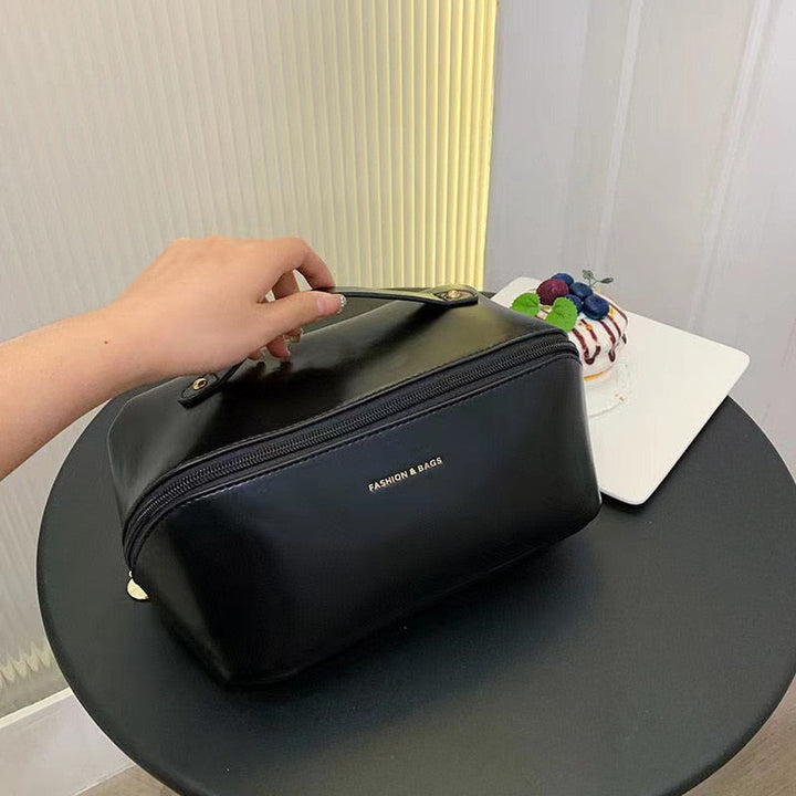 Organize with elegance: Women's luxury beauty case. Travel makeup organizer for sophisticated cosmetic storage.