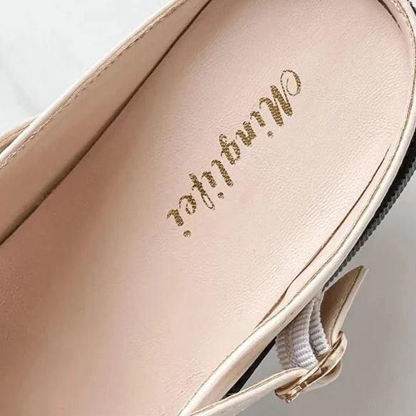 Stylish women's Mary Jane pumps with an elegant buckle, perfect for any outfit.