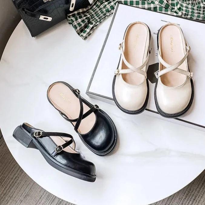 Comfortable women's Mary Jane buckle pumps, a versatile classic for formal or casual elegance.