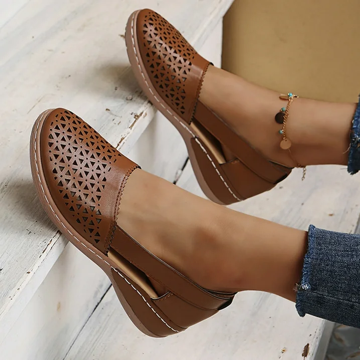 Versatile women's slip-on summer shoes, designed for comfortable everyday walking.