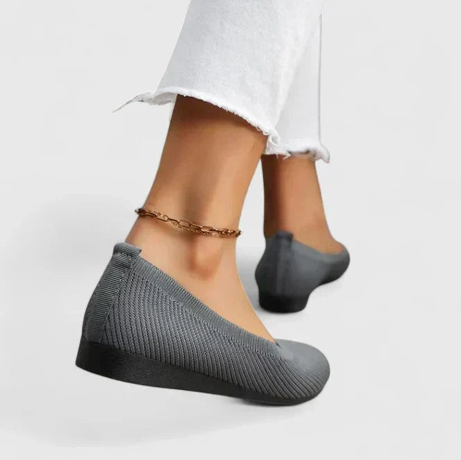 Mhyraene women's comfortable slip-on orthopedic shoes, providing non-slip arch and posture support for walks.