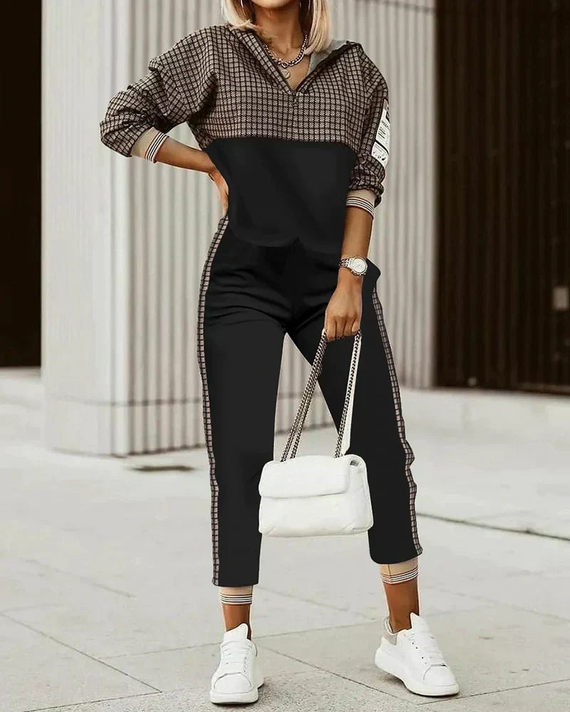 Versatile women's modern comfort tracksuit, a cozy two-piece set for loungewear, activewear & casual outfits.