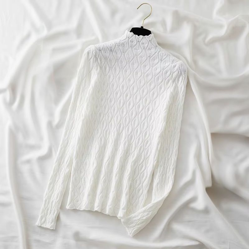 Soft, luxurious women's cashmere blend turtleneck sweater, perfect for cozy autumn and winter wear.
