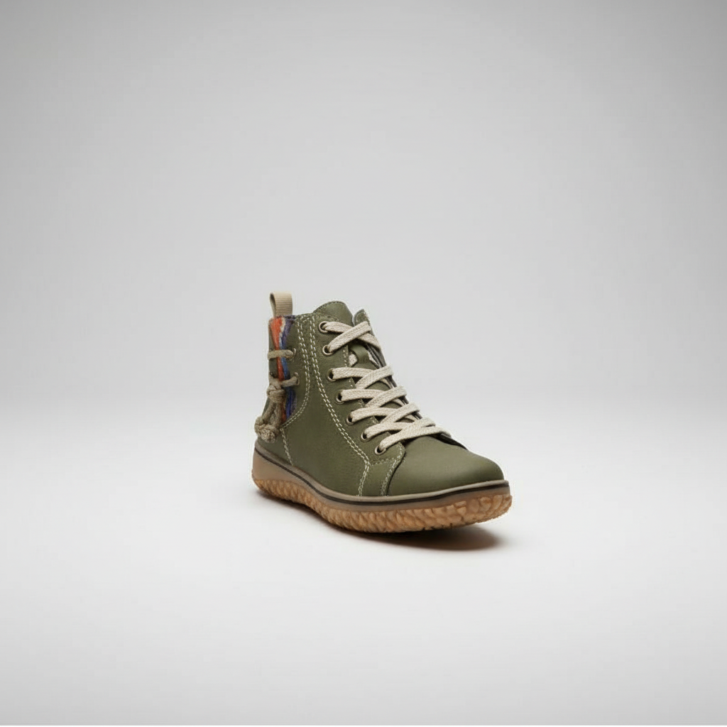 Casual women's insulated Monika boots with a sturdy non-slip sole for winter fashion
