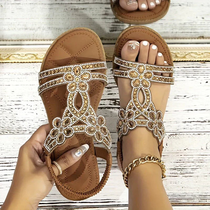 Sparkling women's bohemian sandals with elastic straps, ideal for holiday essentials.