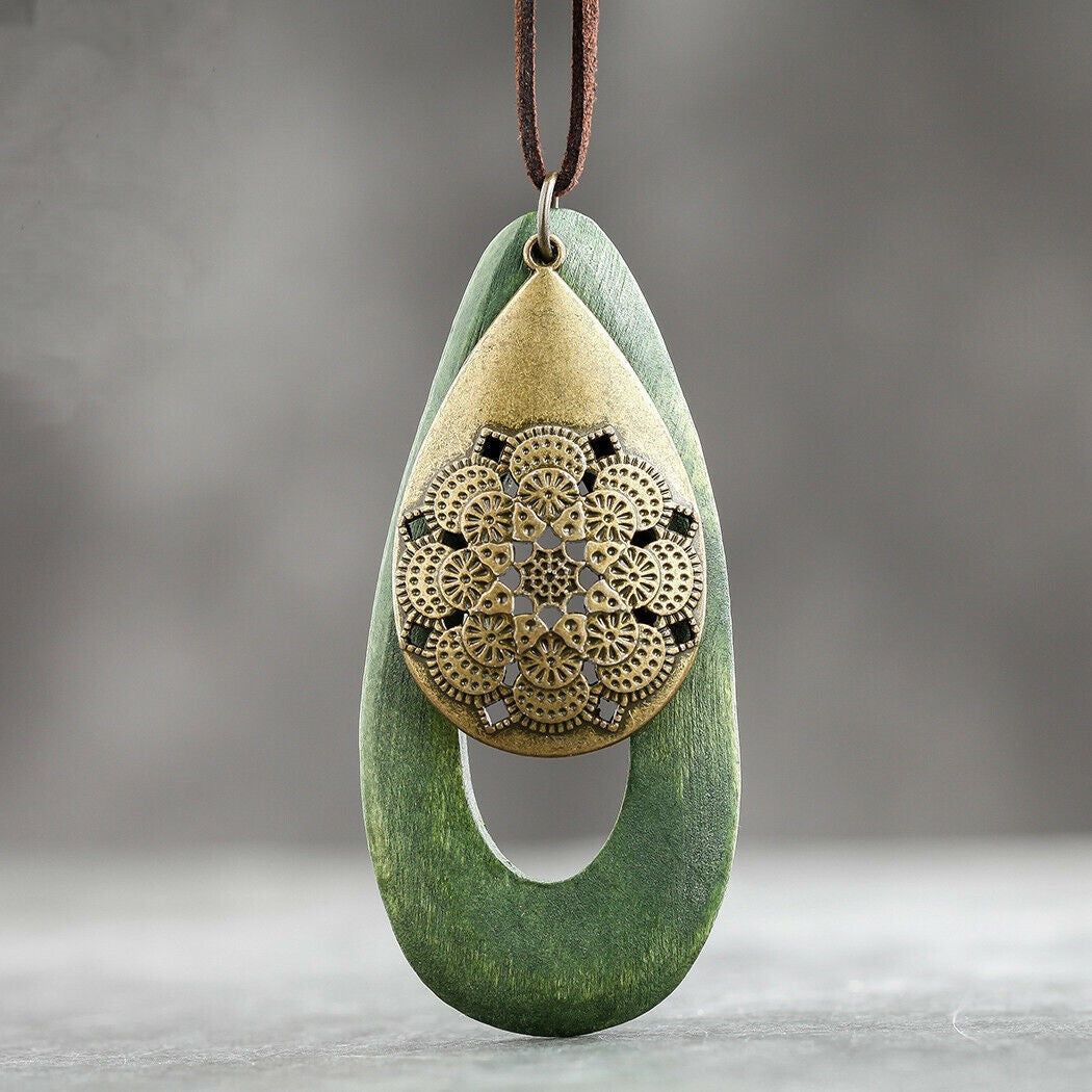 Women's natural bohemian oval wood necklace, eco-friendly pendant jewelry.
