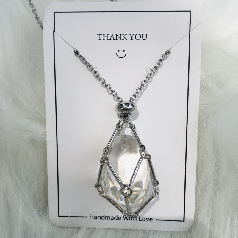 Amethyst gemstone pendant necklace for women. Spiritual & stylish healing crystal.