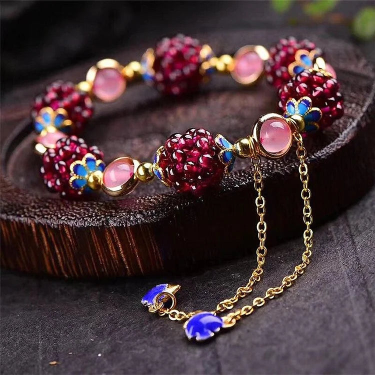 Natural garnet gemstone bracelet for women, a beautiful and spiritual jewelry piece, perfect as a gift for her.