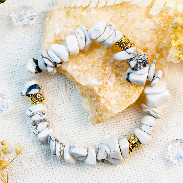 Boho natural crystal bead bracelet, stylish spiritual jewelry for inner tranquility.