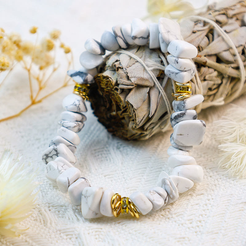 Adjustable natural stone crystal bead bracelet for women. Healing powers.