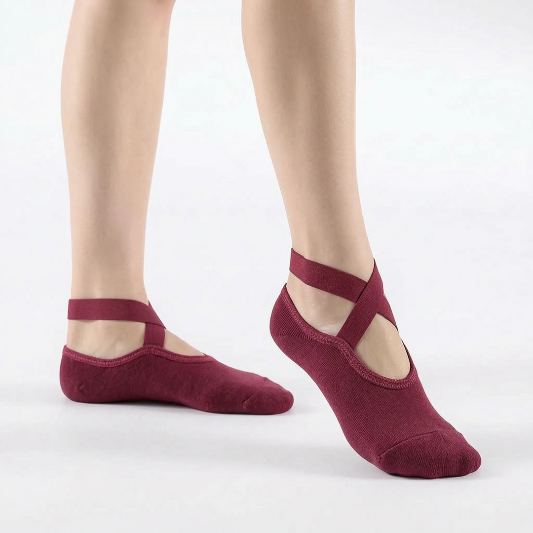 Textured grip socks for women, ideal for yoga, pilates, and barre, ensuring stability on any surface.