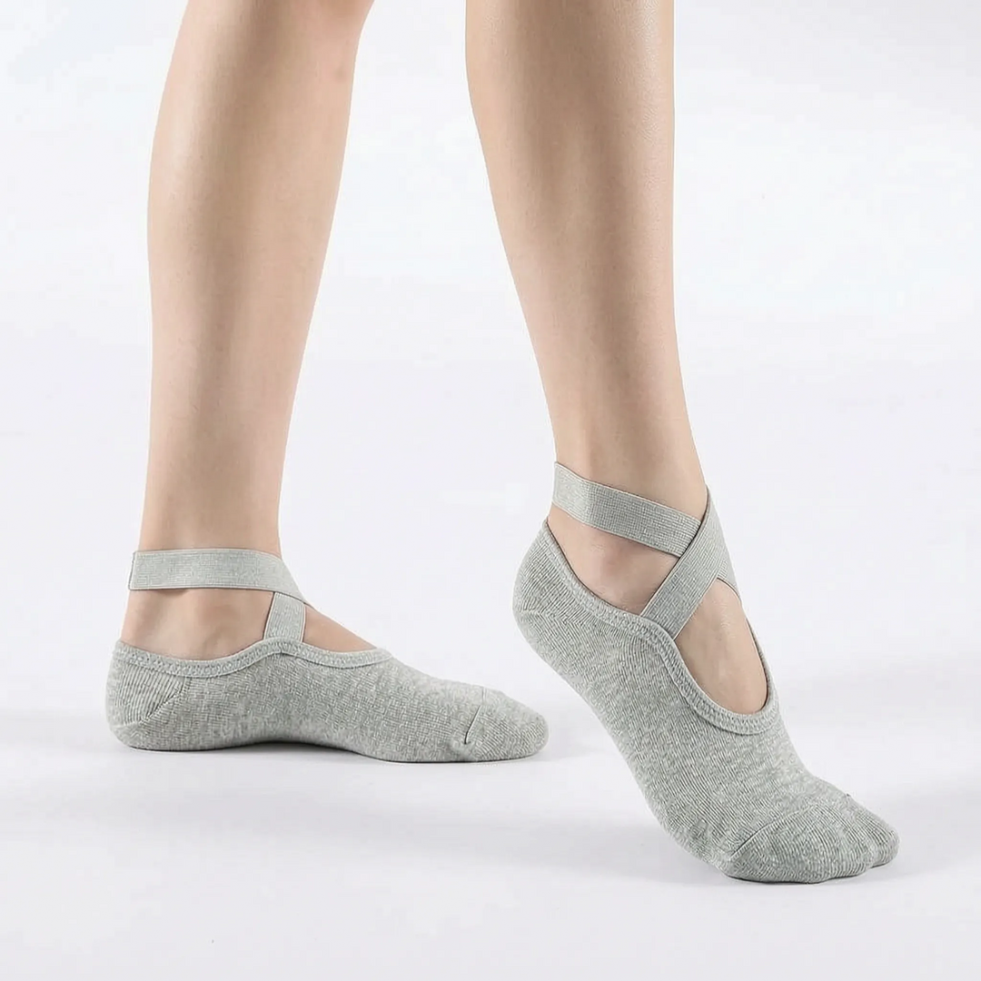 Durable textured non-slip women's socks, perfect for yoga, pilates, and barre studio workouts.