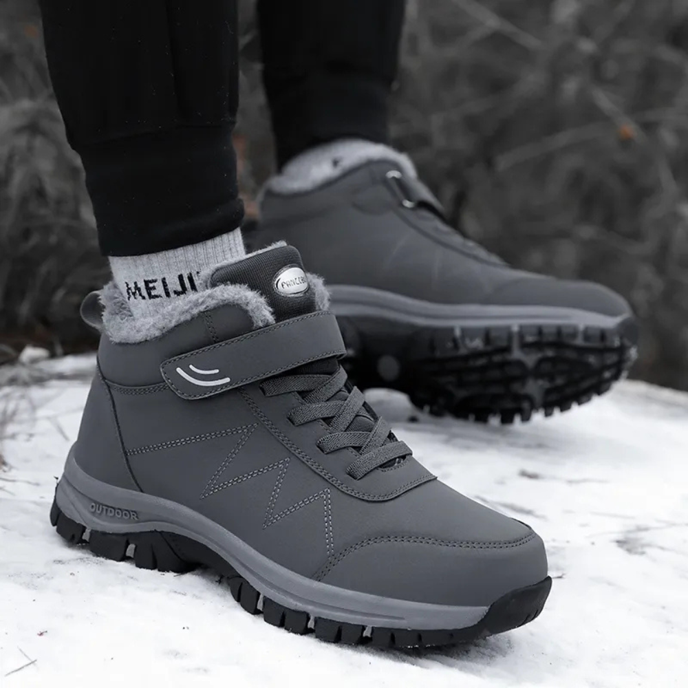 Durable women's Nordic Comfort winter boots, warm and comfortable for all-day cold weather wear.