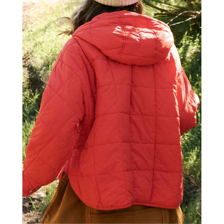 Versatile Noria women's outerwear: warm, water-resistant, packable pullover puffer jacket.