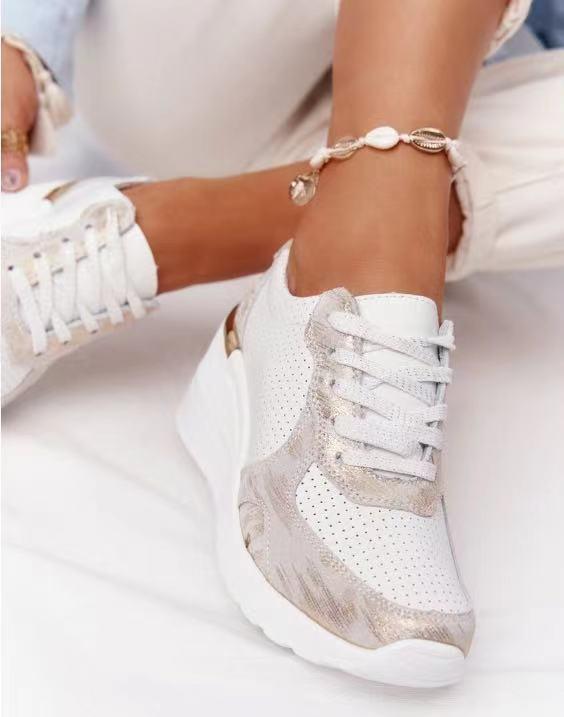 Casual Women's Nova lightweight sneakers, ideal for ultimate comfort & everyday walking.