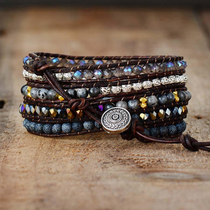 Women's protective onyx maanlicht wrap bracelet, healing stones and boho chic design