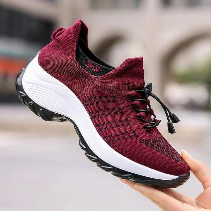 Stylish women's orthopaedic sneakers, ideal for daily wear. Provides arch support, comfort, and pain relief for active women.