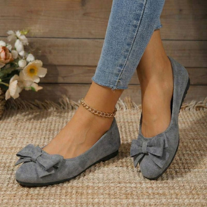 Everyday elegant wide fit ballet flats for women, featuring orthopaedic support.