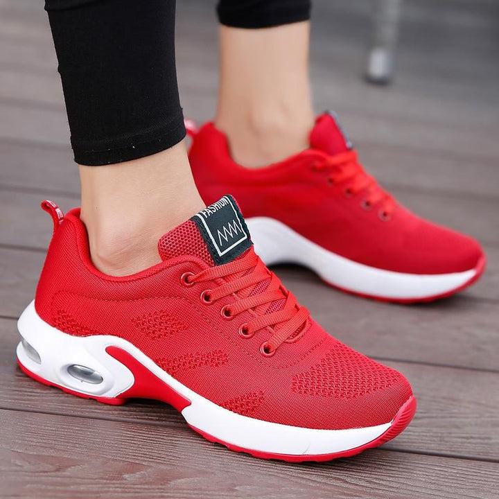 Women's orthopedic athletic shoes for daily comfort and support, ideal for walking.