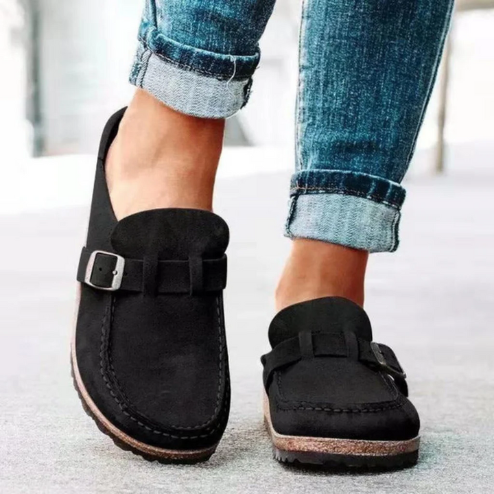 Comfortable women's orthopedic sandals with adjustable buckle, perfect for summer casual wear.