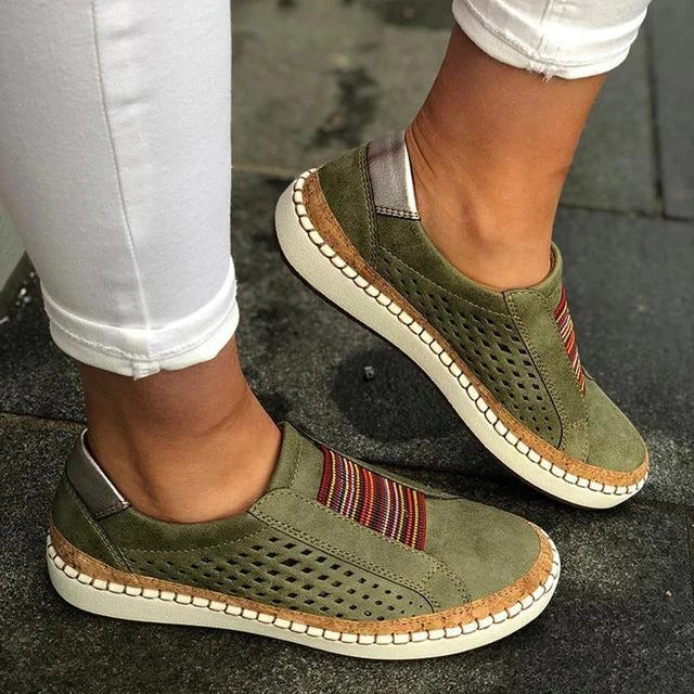 Stylish women's bunion relief sneakers, featuring orthopedic design, arch support & comfortable fit for daily wear.