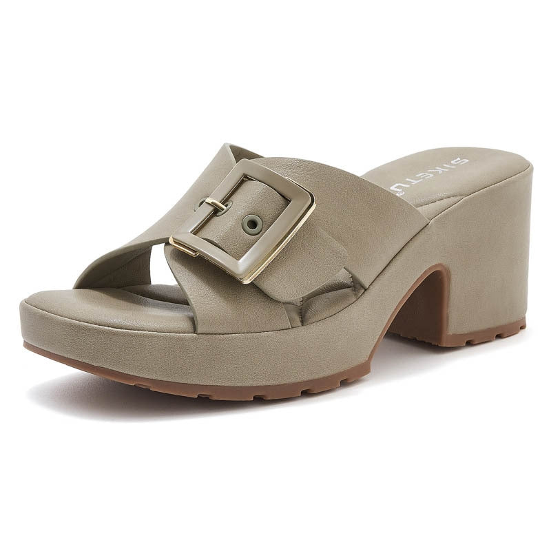 Black women's comfort sandals. Stylish platform design with orthopedic support and adjustable straps for summer.