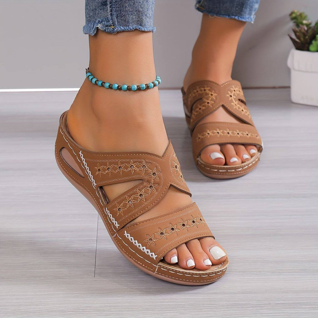 Comfortable orthopedic women's sandals, great for arch support, foot pain relief & safe walking.