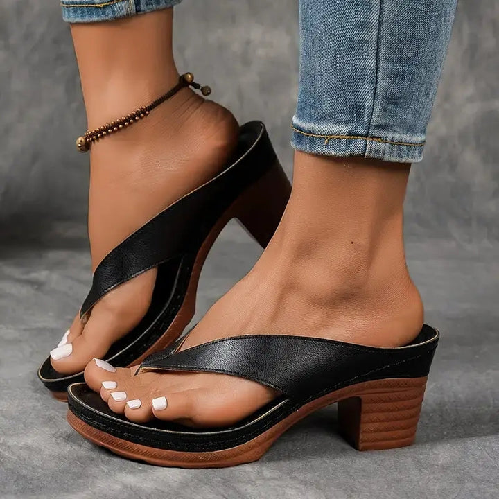 Chic women's comfort sandals, providing excellent arch support for everyday orthopedic footwear.