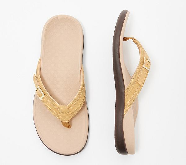 Women's orthopedic flip-flops with cushioned arch support, ideal for comfort & foot pain relief. Perfect summer sandals.