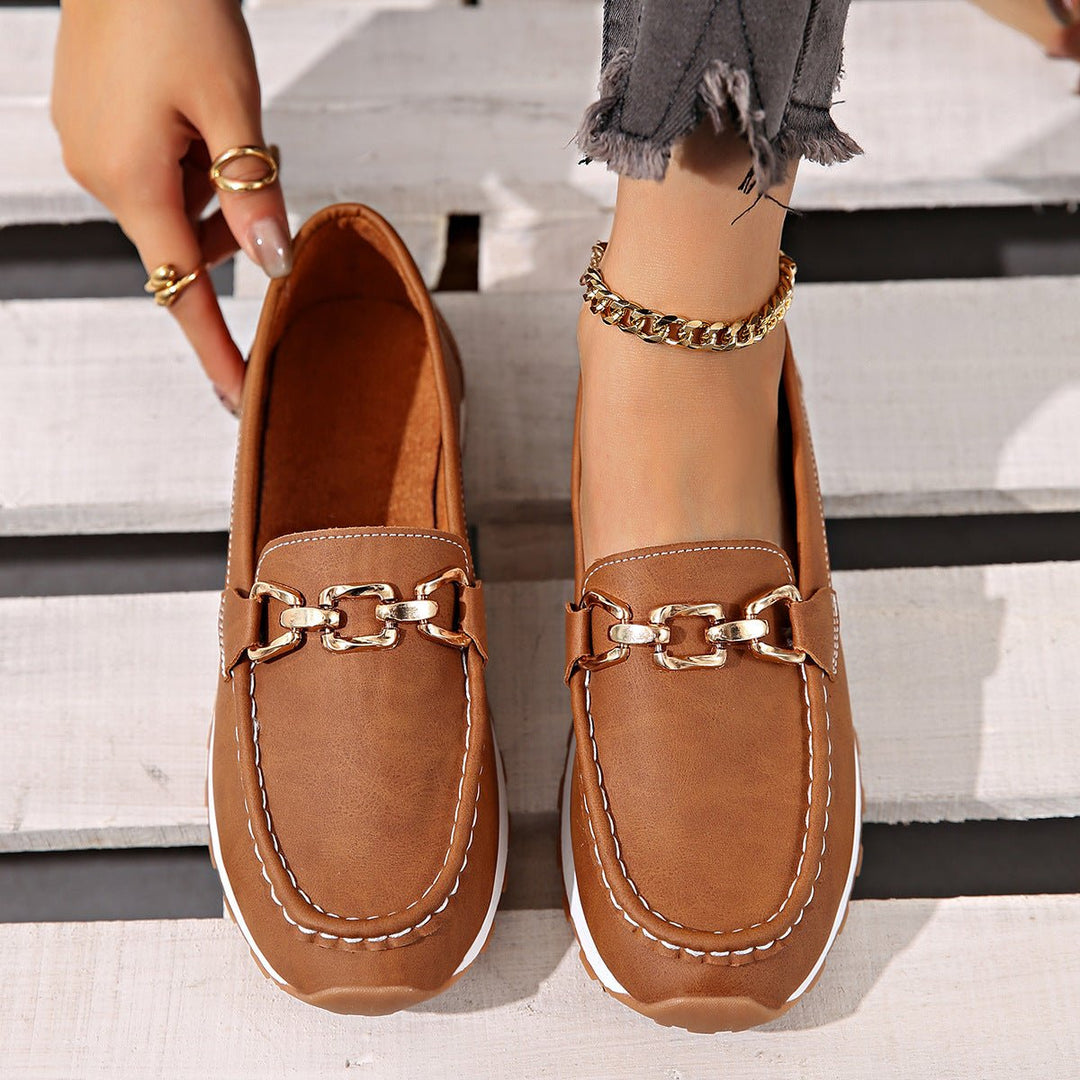 Orthopedic women's loafers, providing essential foot support and all-day comfort.