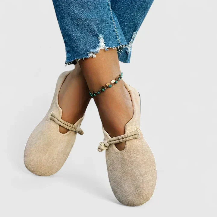 Versatile women's comfort loafers, featuring orthopedic design, arch support, and easy slip-on style for daily wear.