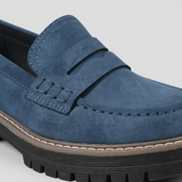 Comfortable women's platform loafers. Orthopedic support with a trendy chunky sole, perfect for everyday style.