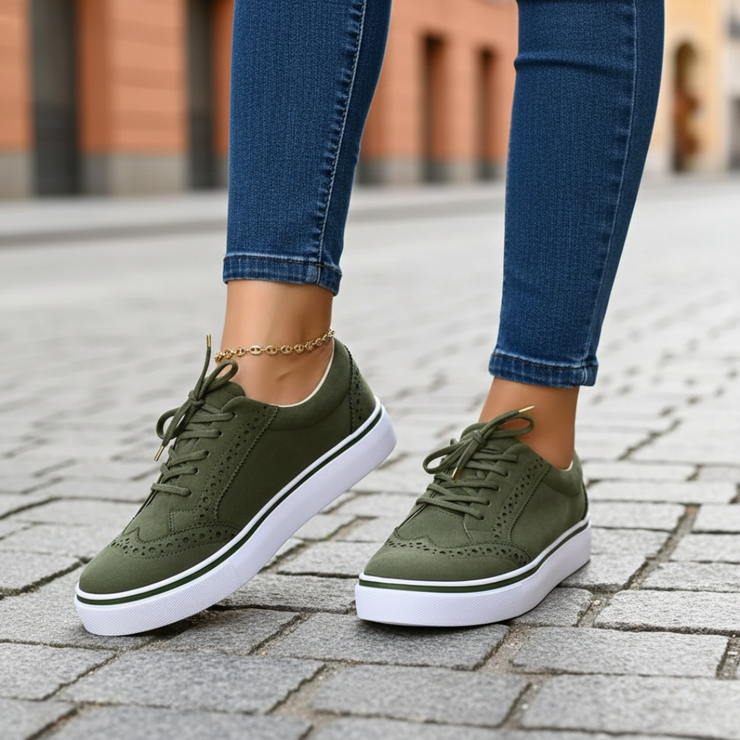 Women's low-top orthopedic comfort shoes with supportive arch design, ideal for long walks.