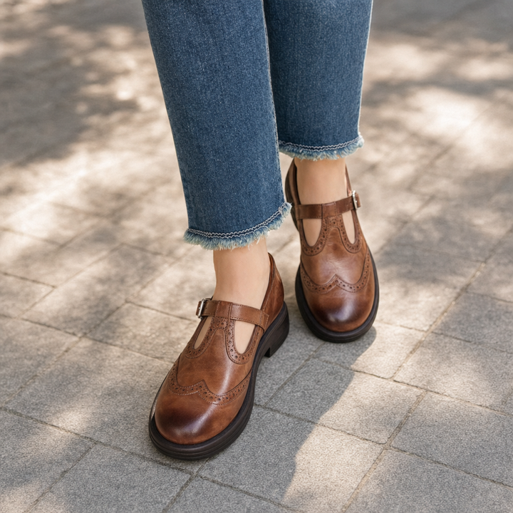 Stylish Women's Mary Jane comfort shoes, ideal for everyday wear, featuring orthopedic arch support.