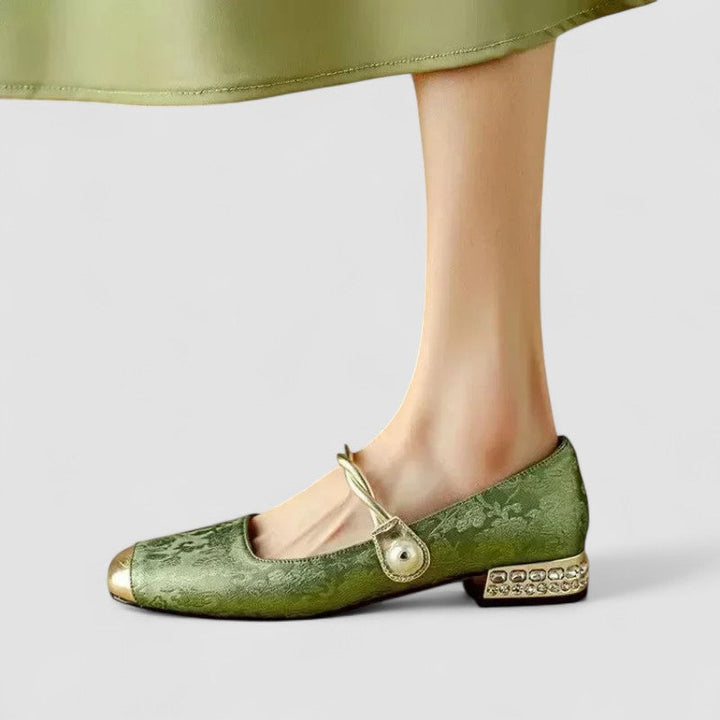 Comfortable women's dress Mary Jane shoes, orthopedic support & elegant vintage design.