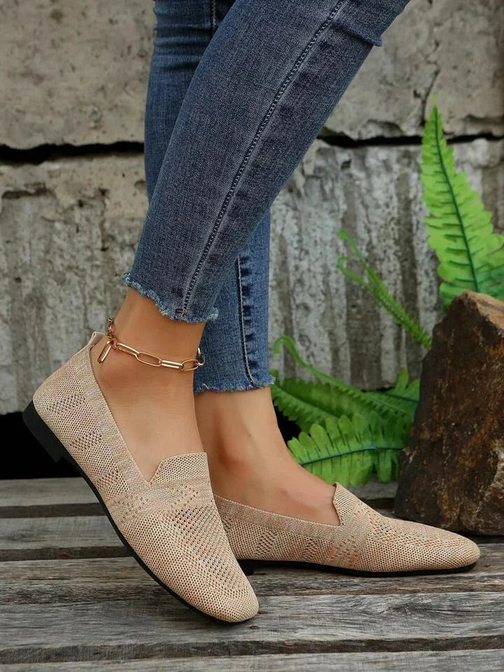 Lightweight women's non-slip orthopedic flats, everyday comfort with excellent arch support.