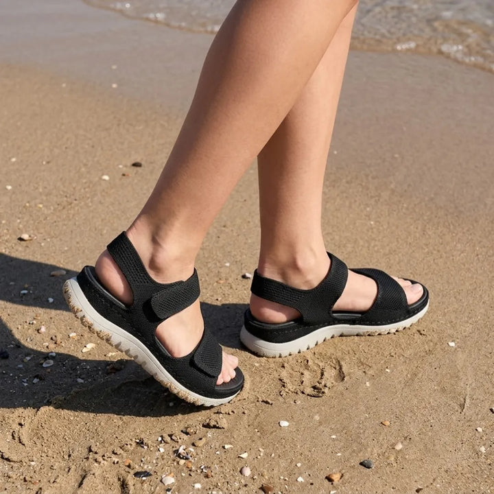 Everyday women's sandals with adjustable design for a perfect, supportive fit.