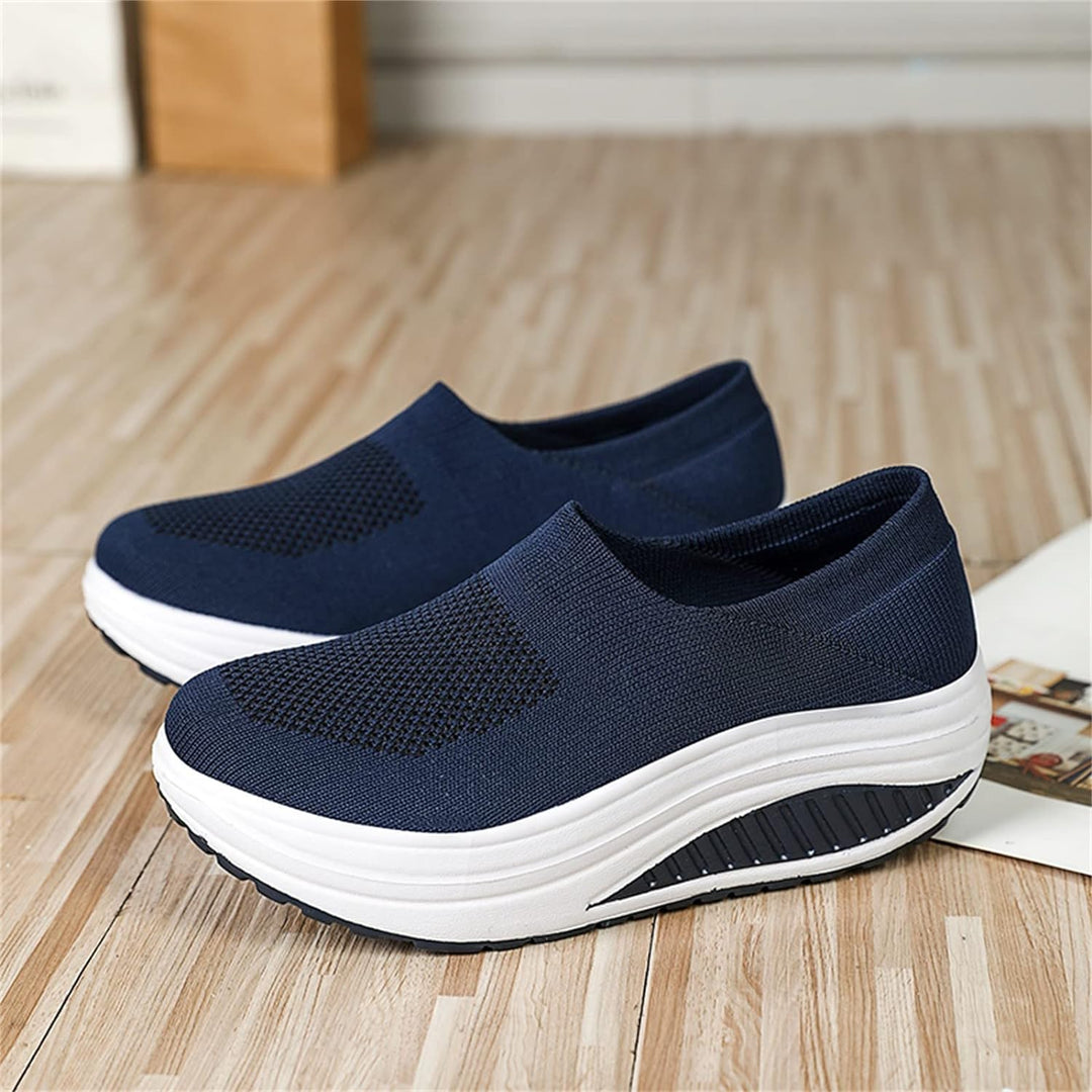 Casual women's slip-on slides with orthopedic arch support, perfect for comfortable walking.