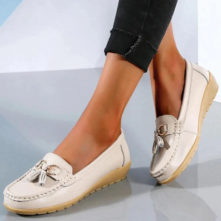 Women's orthopedic casual slip-on loafers. Providing excellent foot support & all-day comfort for active lifestyles.